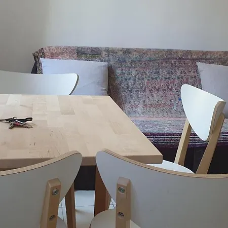 La Roussette Apartamento *